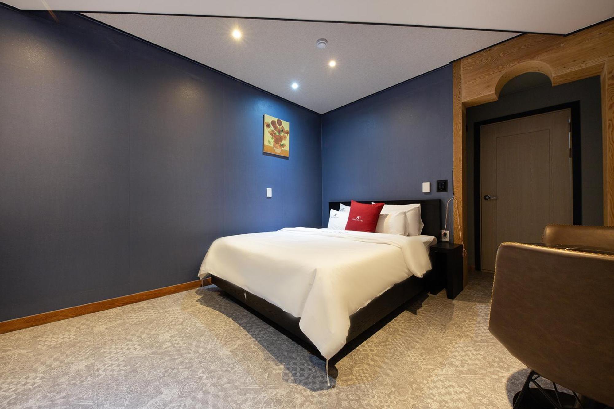 Cheonan A One Hotel Camera foto